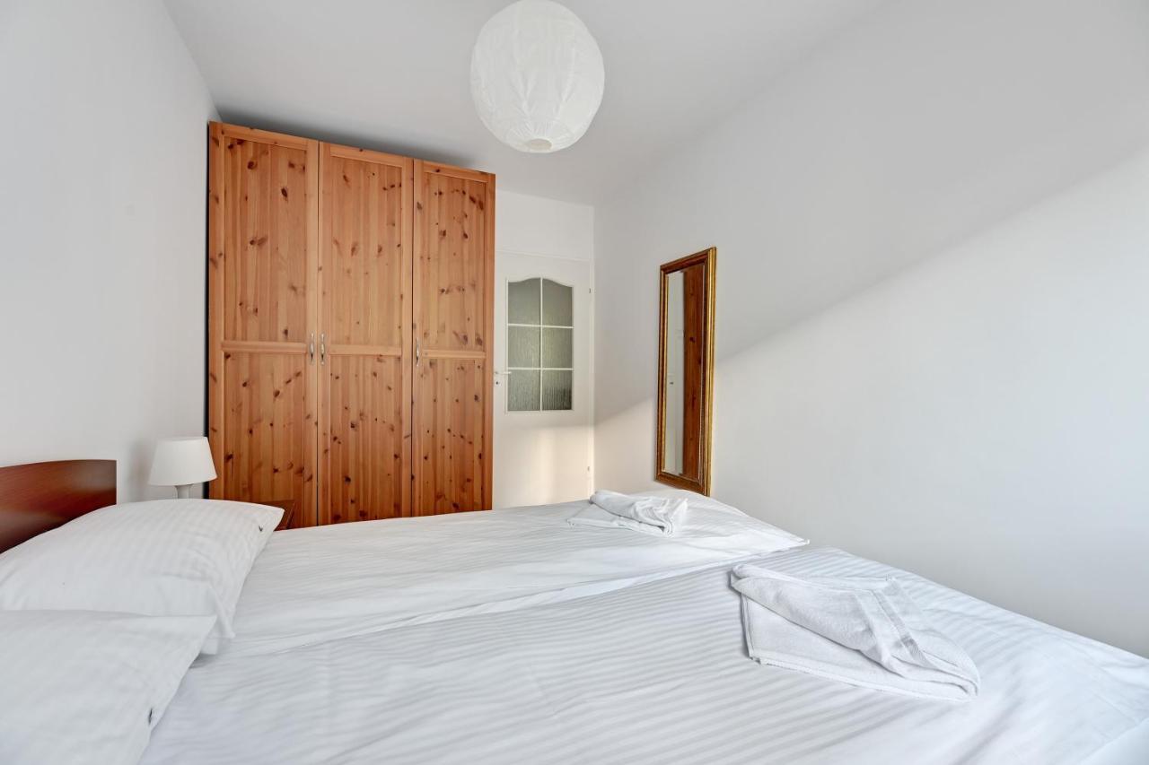 Wave Apartments - Tysiaclecia Гданск Екстериор снимка