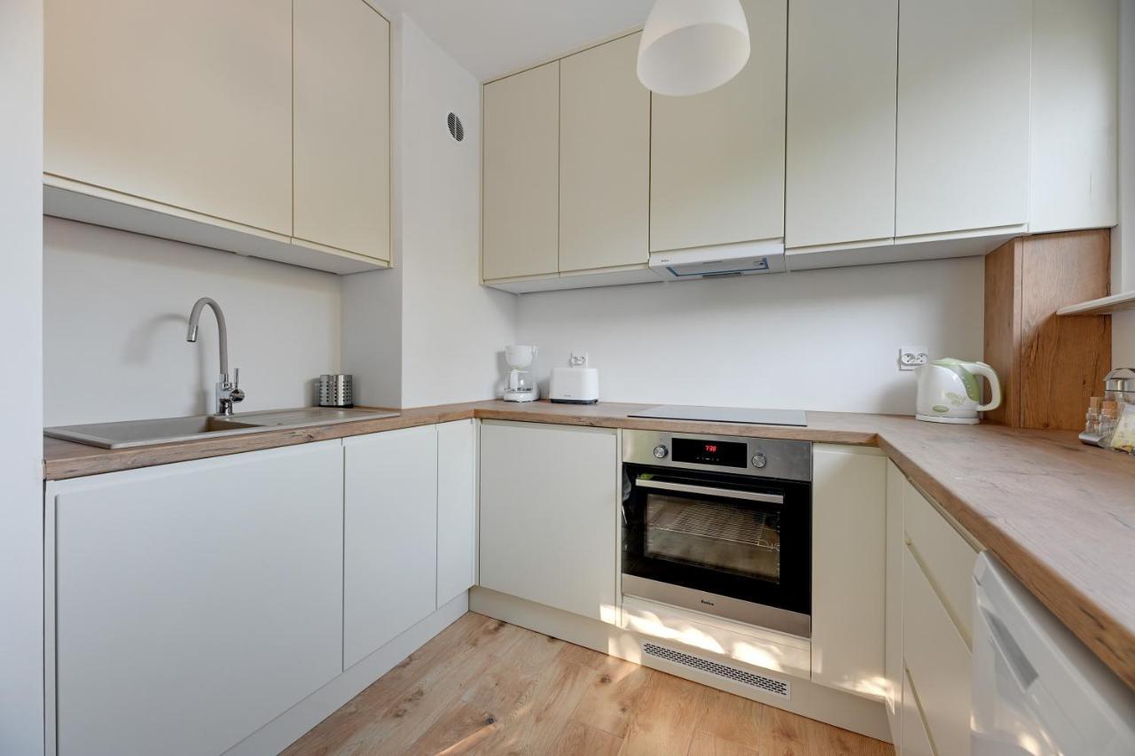 Wave Apartments - Tysiaclecia Гданск Екстериор снимка