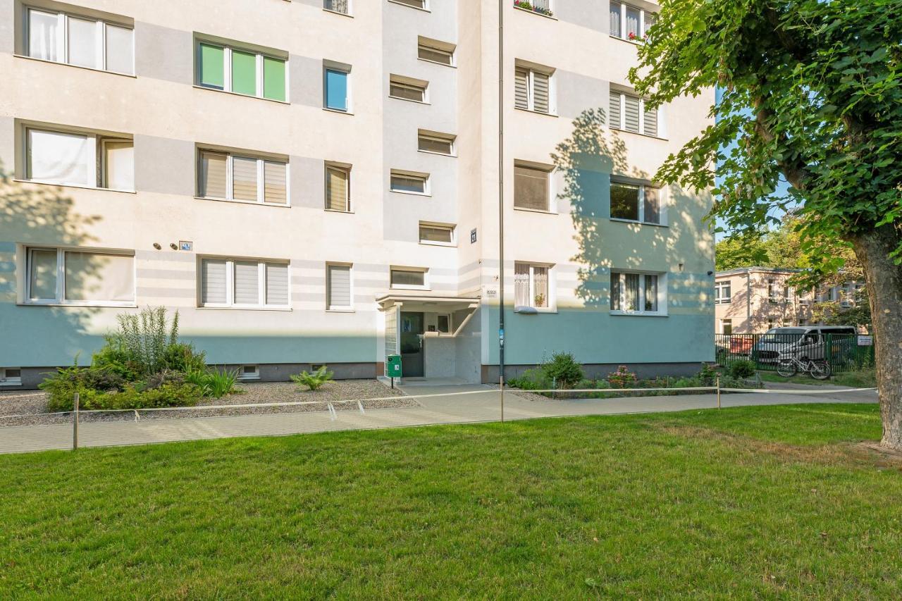 Wave Apartments - Tysiaclecia Гданск Екстериор снимка